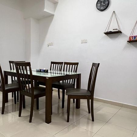 M Guest House2 Muar Luaran gambar