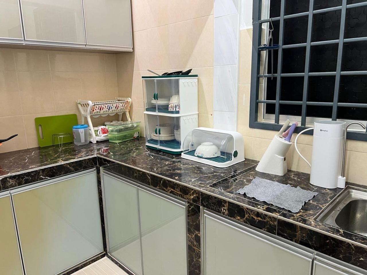 M Guest House2 Muar Luaran gambar