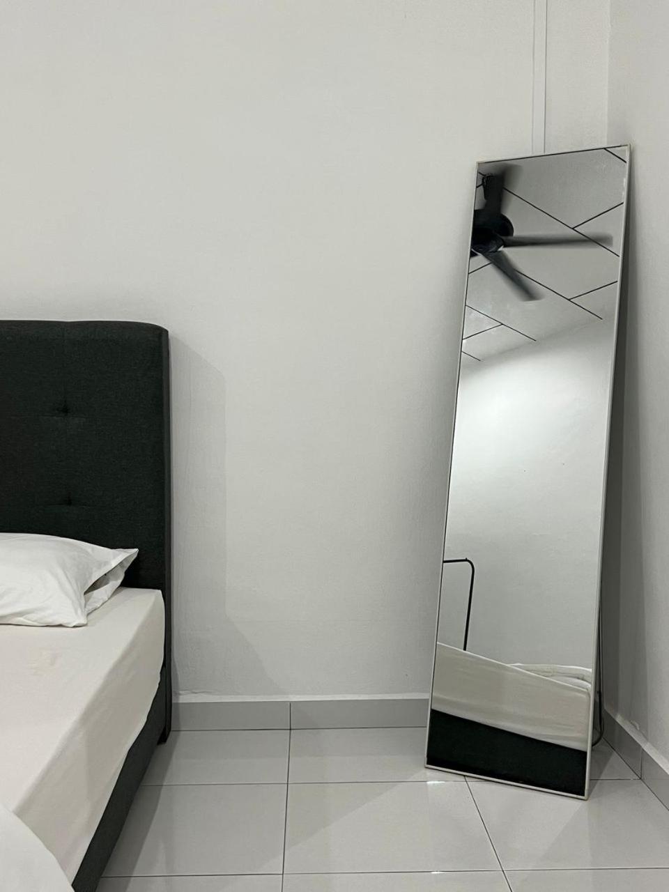 M Guest House2 Muar Luaran gambar